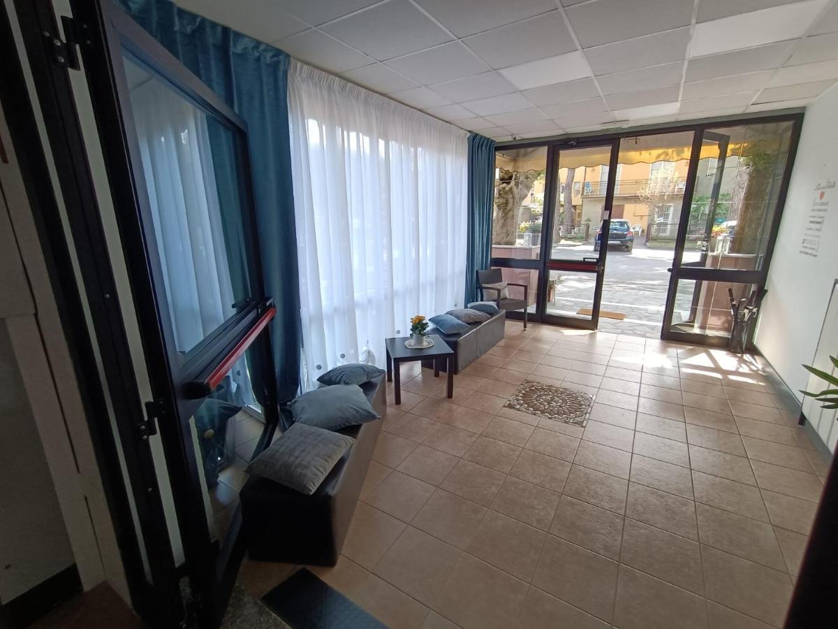 Hotel La Torre 切尔维亚 外观 照片