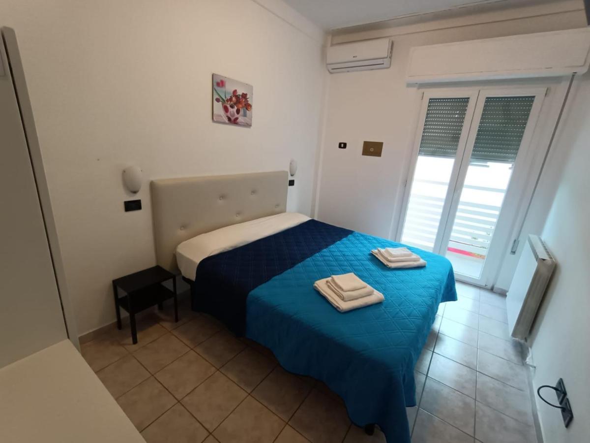 Hotel La Torre 切尔维亚 外观 照片